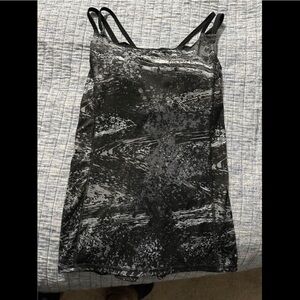 Athletic tank top (M) with pads